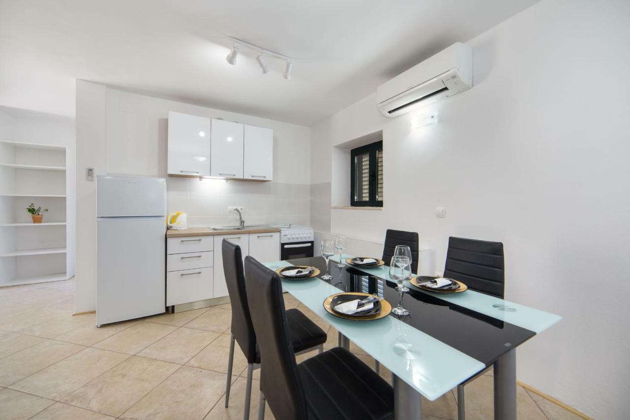 Ana Apartments Blace Ngoại thất bức ảnh